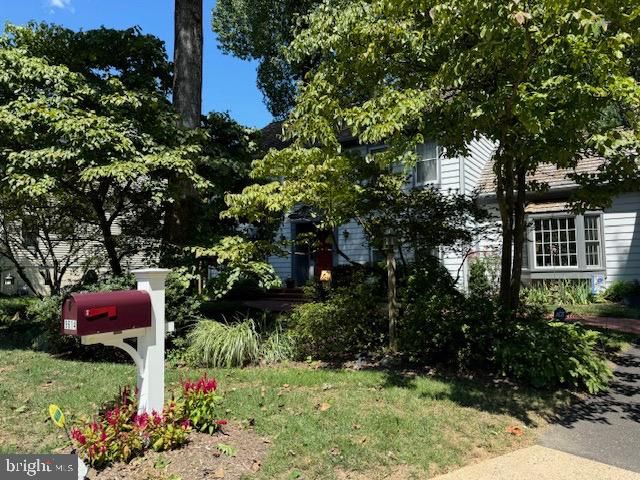 9614 CINNAMON CREEK DR, Vienna, VA 22182