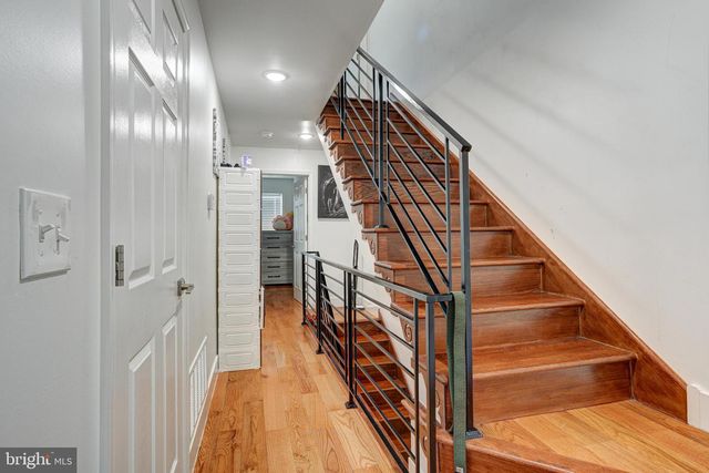 2611 S MARSHALL ST, Philadelphia, PA 19148