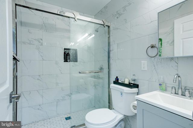 2611 S MARSHALL ST, Philadelphia, PA 19148