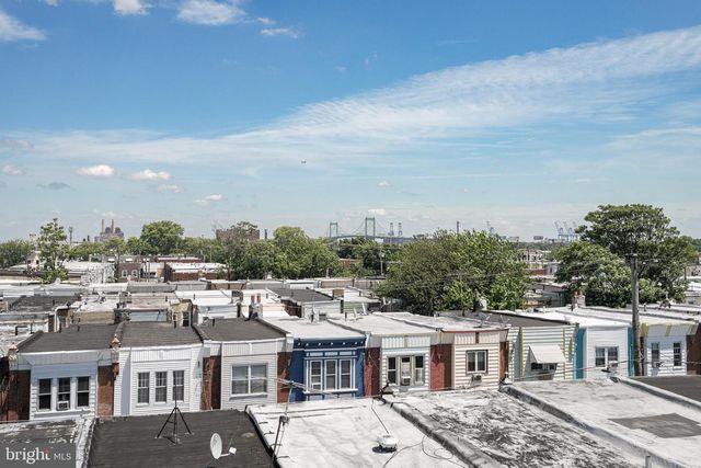 2611 S MARSHALL ST, Philadelphia, PA 19148