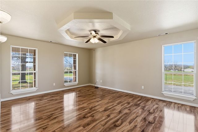 2164 S Hunt Lane, Fayetteville, AR 72701