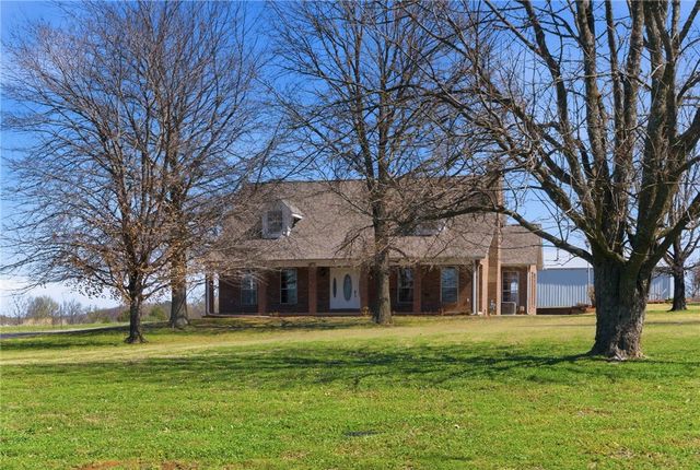 2164 S Hunt Lane, Fayetteville, AR 72701