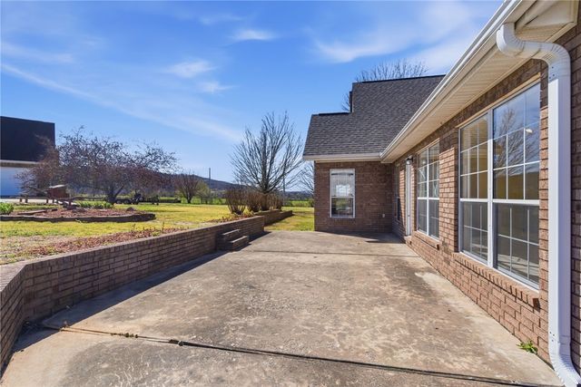 2164 S Hunt Lane, Fayetteville, AR 72701