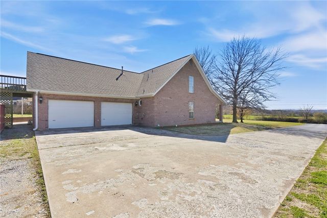 2164 S Hunt Lane, Fayetteville, AR 72701