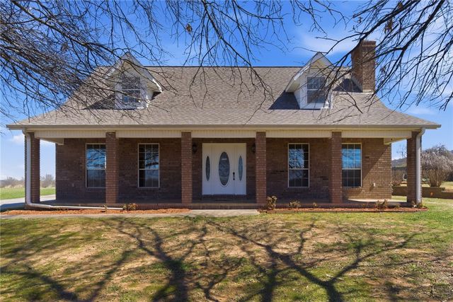 2164 S Hunt Lane, Fayetteville, AR 72701