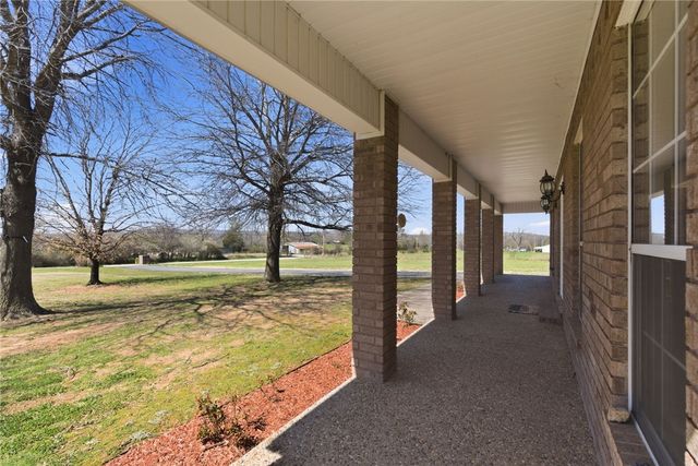 2164 S Hunt Lane, Fayetteville, AR 72701