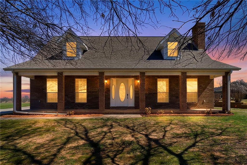 2164 S Hunt Lane, Fayetteville, AR 72701