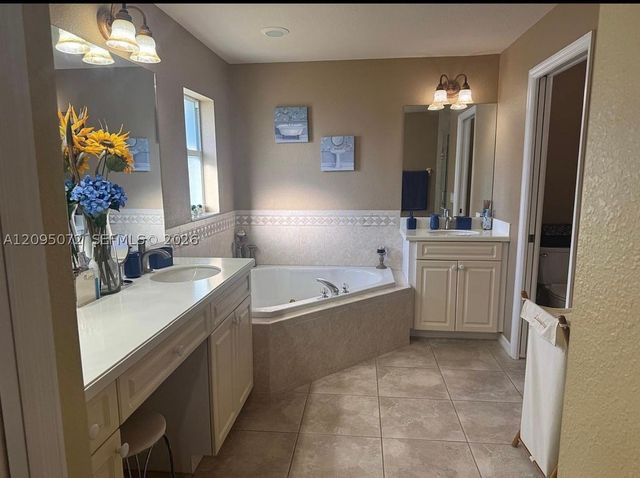 1213 NW 35 Place, Cape Coral, FL 33993