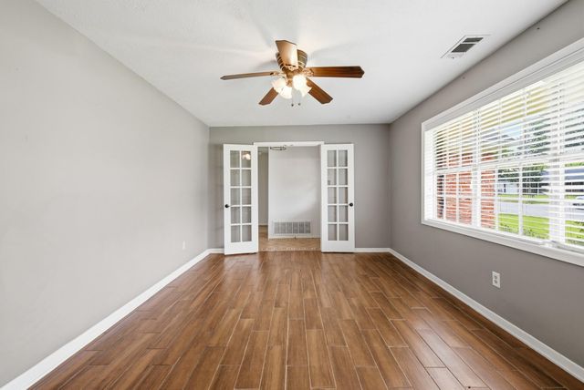 3501 Tanglewood Drive, Bryan, TX 77802