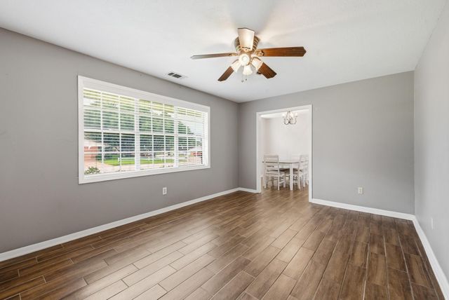 3501 Tanglewood Drive, Bryan, TX 77802