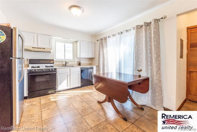 29821 Munro Street, Rockwood, MI 48173