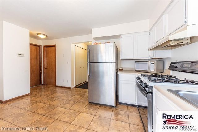 29821 Munro Street, Rockwood, MI 48173