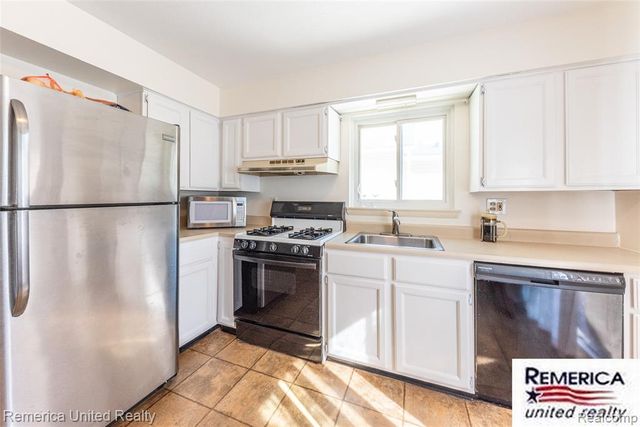 29821 Munro Street, Rockwood, MI 48173