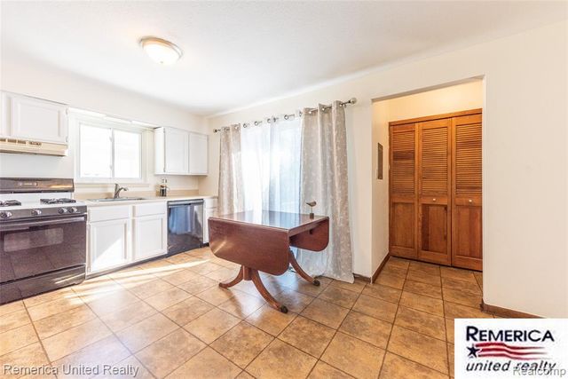 29821 Munro Street, Rockwood, MI 48173