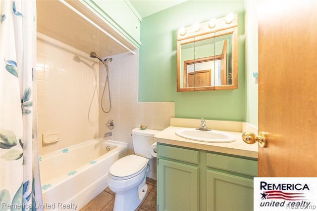 29821 Munro Street, Rockwood, MI 48173