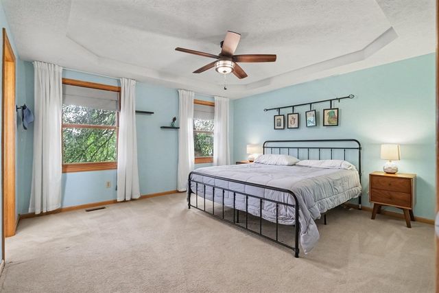 6647 Whitehorse Avenue, Kalamazoo, MI 49048