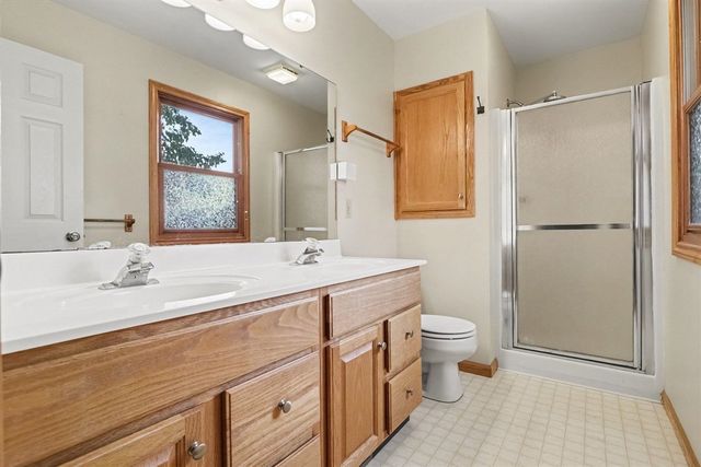 6647 Whitehorse Avenue, Kalamazoo, MI 49048