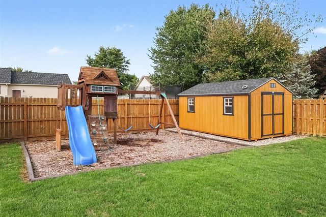6647 Whitehorse Avenue, Kalamazoo, MI 49048