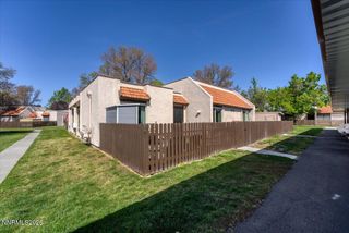 1052 Baywood Drive B, Sparks, NV 89434