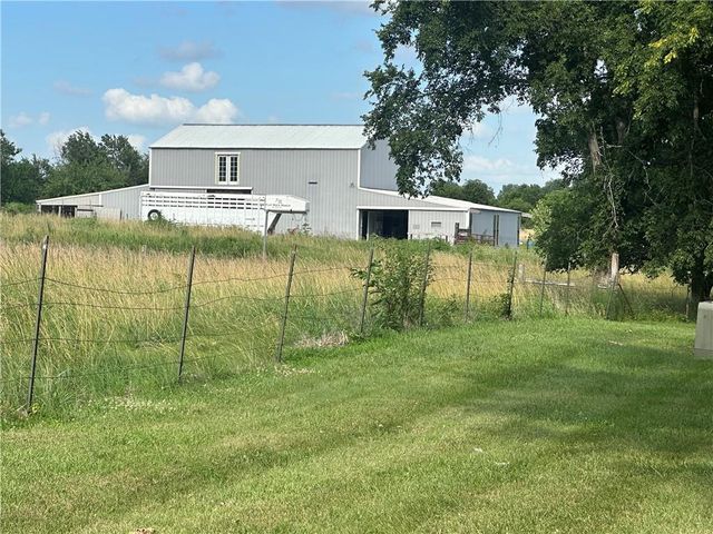 24355 Jingo Road, Bucyrus, KS 66013