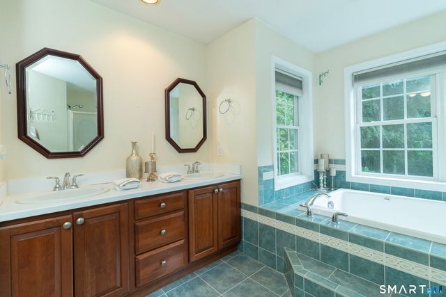 86 Laurel Ridge Trail, Killingworth, CT 06419