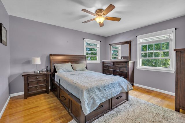 25 Arrowwood Lane, Melville, NY 11747