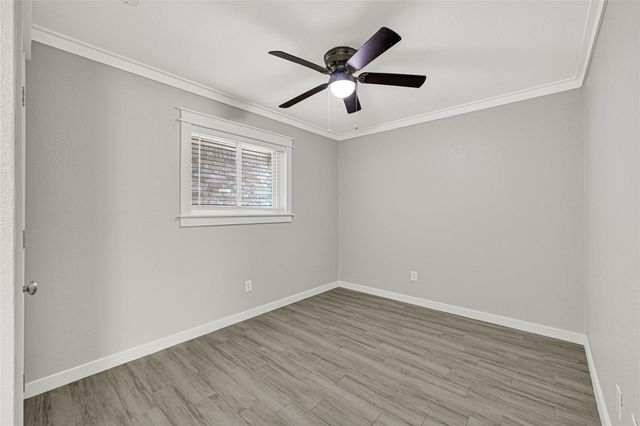 107 E Willowick Avenue 4, Friendswood, TX 77546