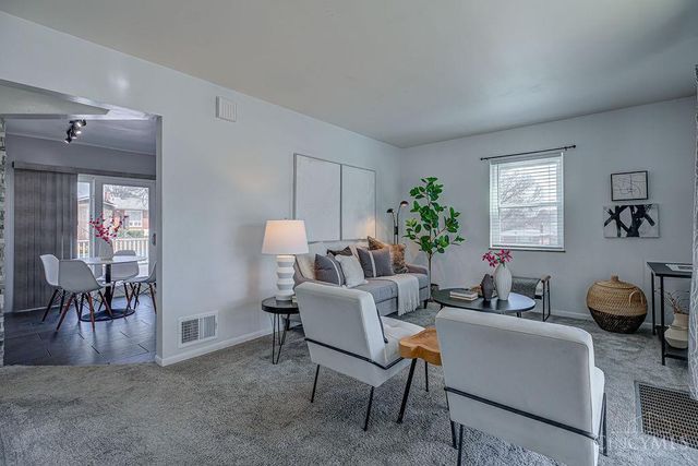 3396 Greencrest Court, Cincinnati, OH 45248