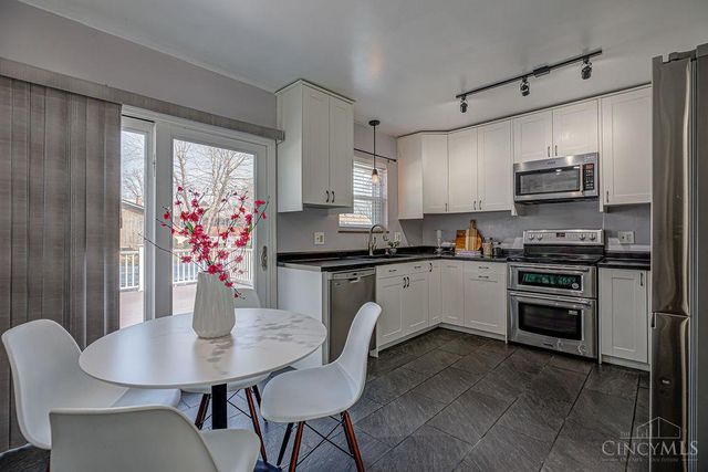 3396 Greencrest Court, Cincinnati, OH 45248