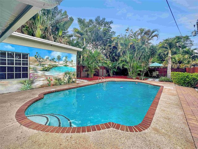 1641 NW 6th Ave, Fort Lauderdale, FL 33311