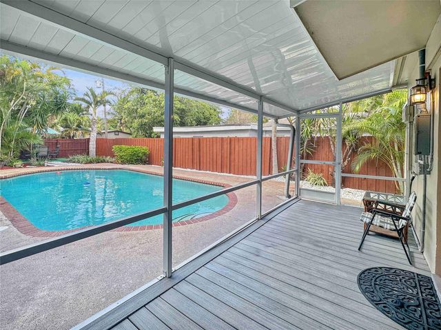 1641 NW 6th Ave, Fort Lauderdale, FL 33311