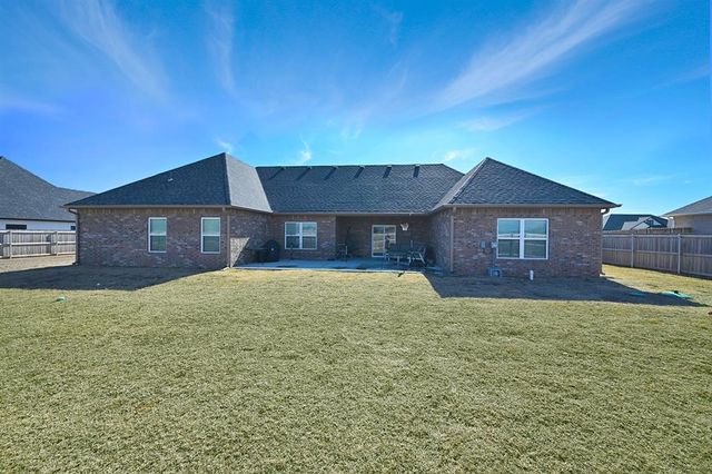 318 E Bandera Street, Stillwater, OK 74074