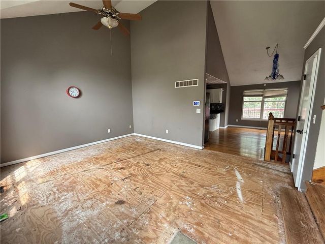 1500 NE Bronze Drive, Lee's Summit, MO 64086