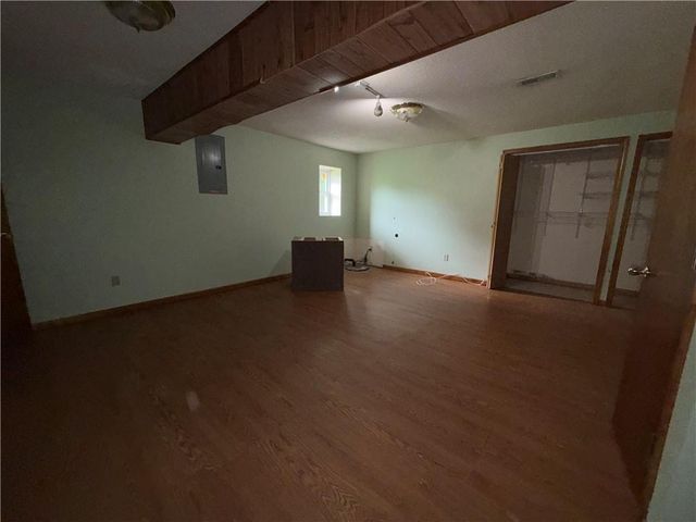 1500 NE Bronze Drive, Lee's Summit, MO 64086