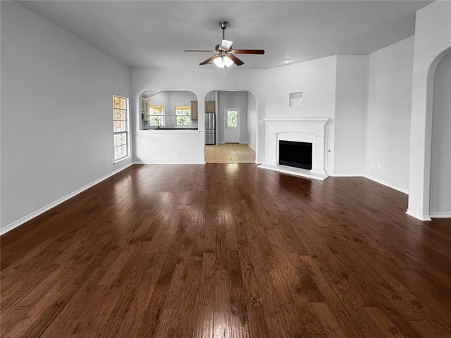 10036 Red Bluff Lane, Fort Worth, TX 76177