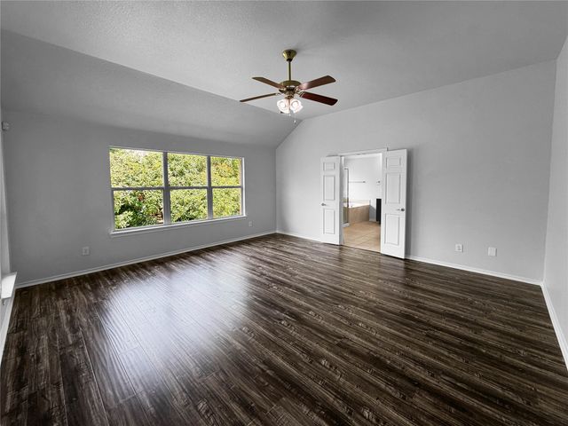10036 Red Bluff Lane, Fort Worth, TX 76177