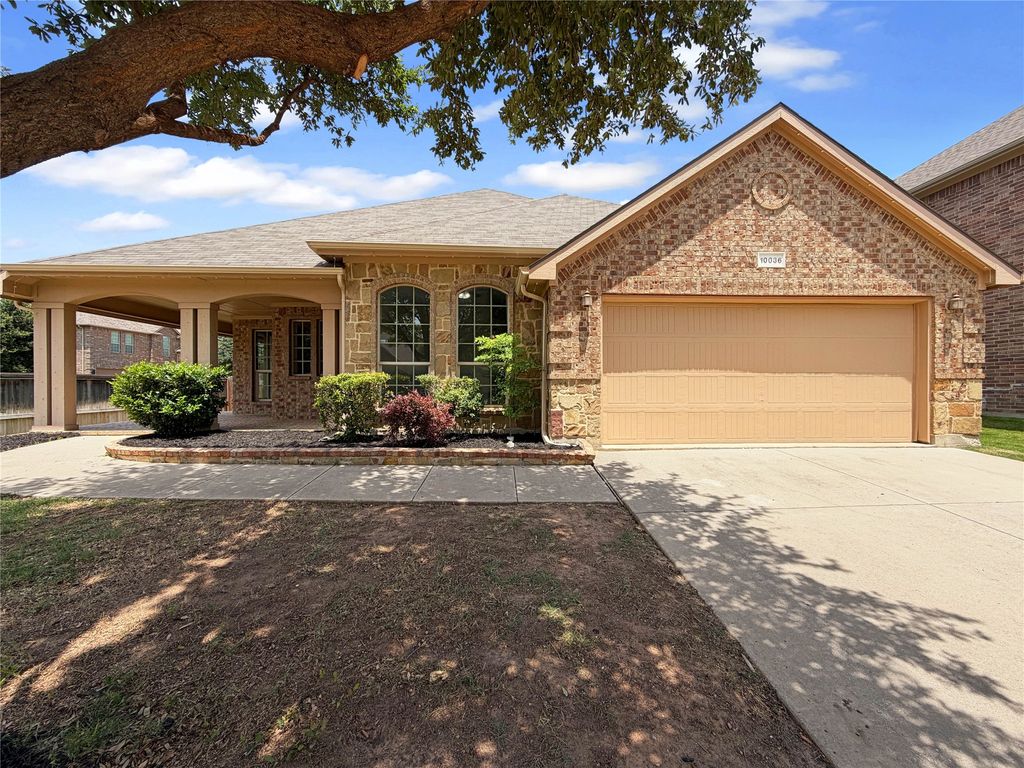 10036 Red Bluff Lane, Fort Worth, TX 76177
