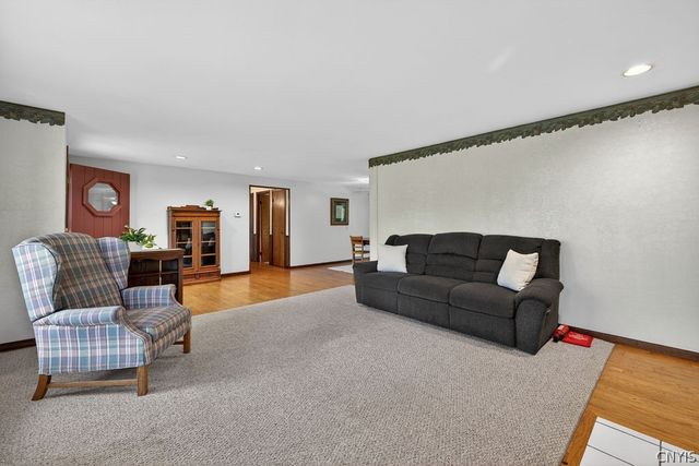 2403 Amidon Drive, Marcellus, NY 13108