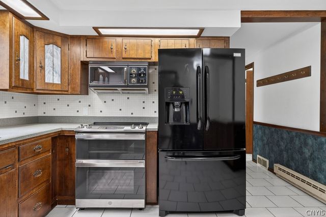 2403 Amidon Drive, Marcellus, NY 13108