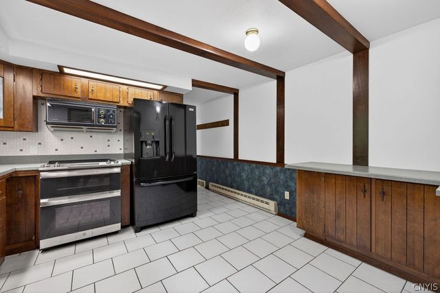 2403 Amidon Drive, Marcellus, NY 13108