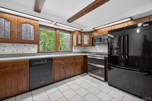 2403 Amidon Drive, Marcellus, NY 13108