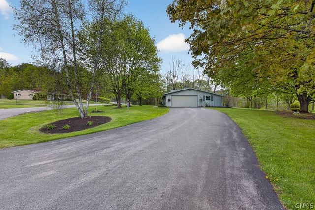 2403 Amidon Drive, Marcellus, NY 13108