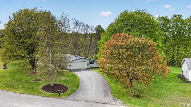 2403 Amidon Drive, Marcellus, NY 13108