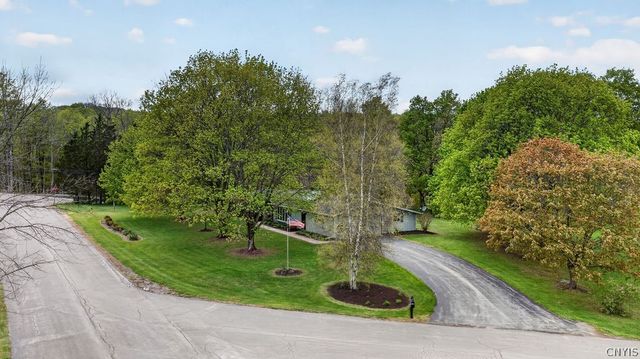 2403 Amidon Drive, Marcellus, NY 13108