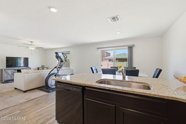 5962 S Rowan Court, Tucson, AZ 85706