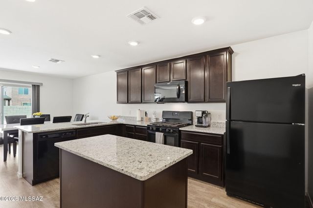 5962 S Rowan Court, Tucson, AZ 85706