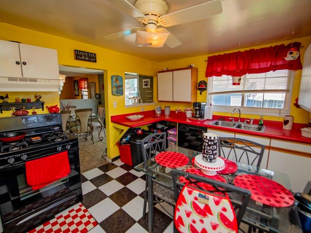 1742 N 34th Avenue, Stone Park, IL 60165