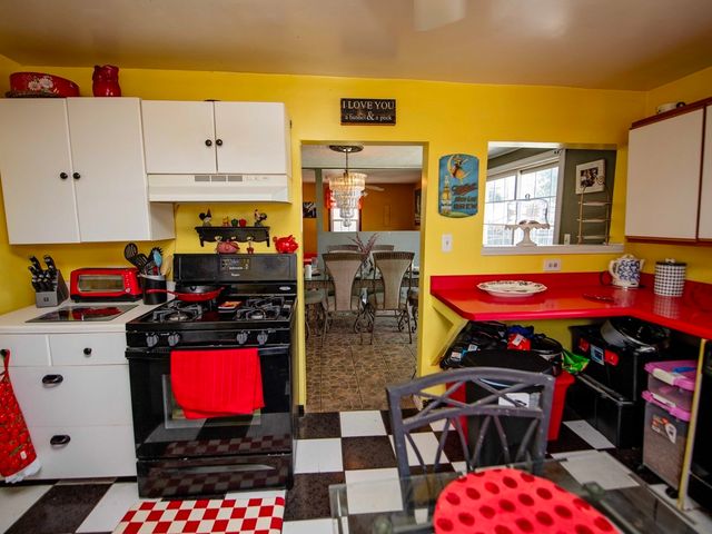 1742 N 34th Avenue, Stone Park, IL 60165
