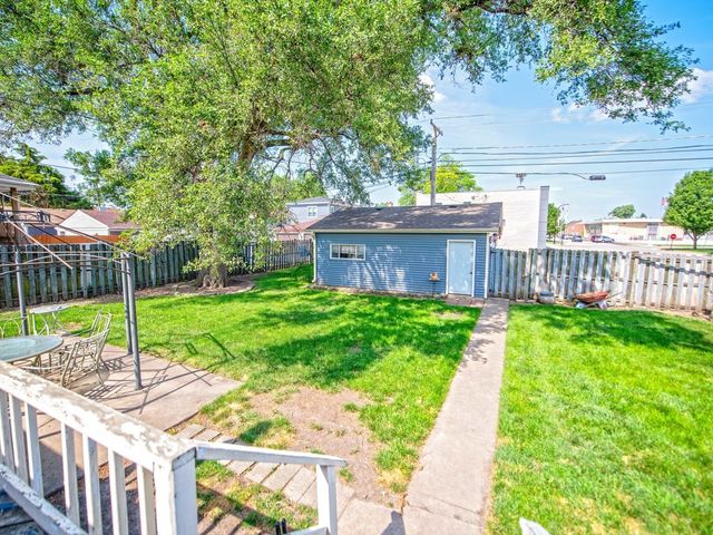 1742 N 34th Avenue, Stone Park, IL 60165
