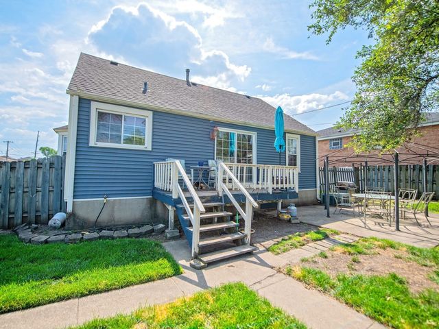 1742 N 34th Avenue, Stone Park, IL 60165